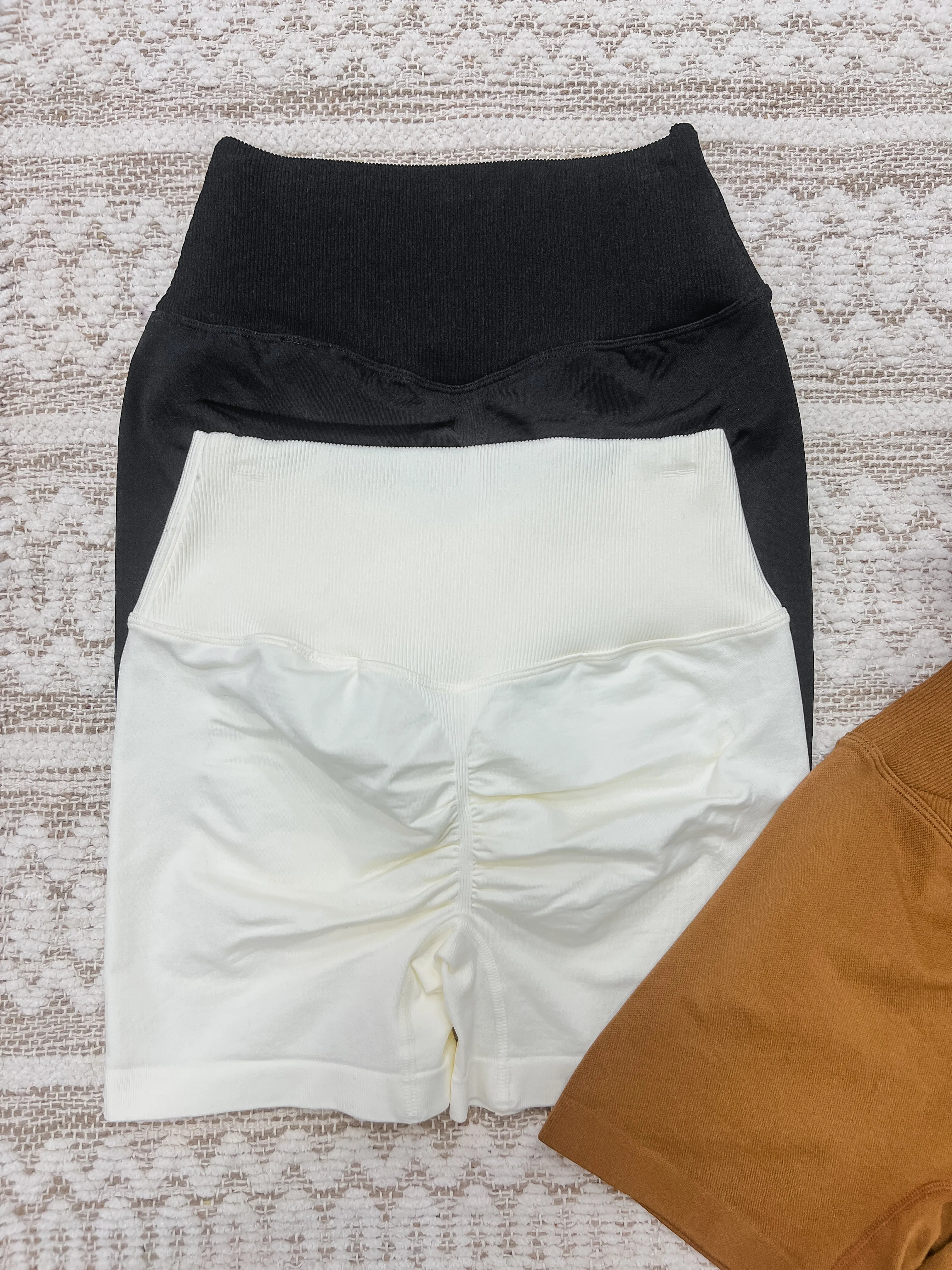 RESTOCK! Perfect Peach Crossover Waist Shorts